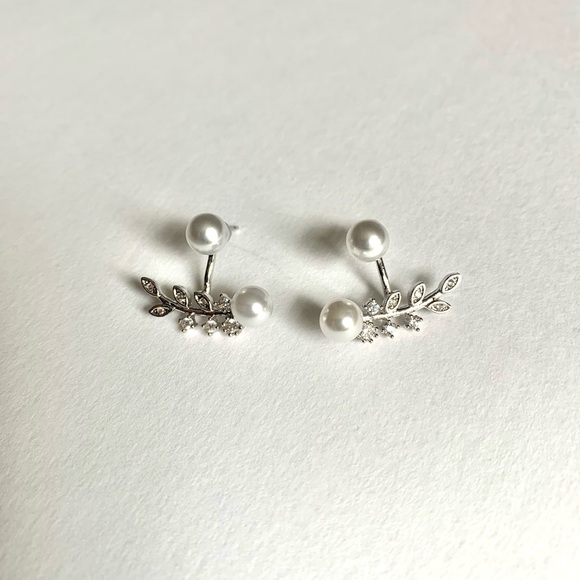 Falling Pearl Leaf Earring | Sterling Silver - Picture 2 of 2